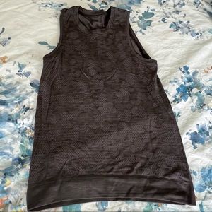 Lululemon breeze by muscle tank - size 4